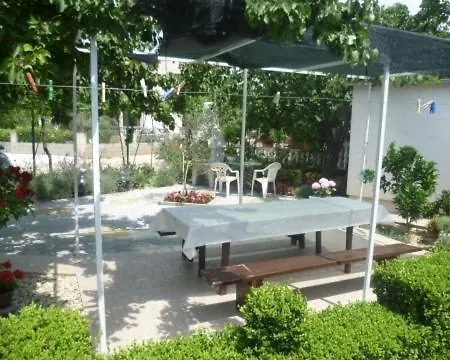 Apartman S 3 Sobe Sukošan