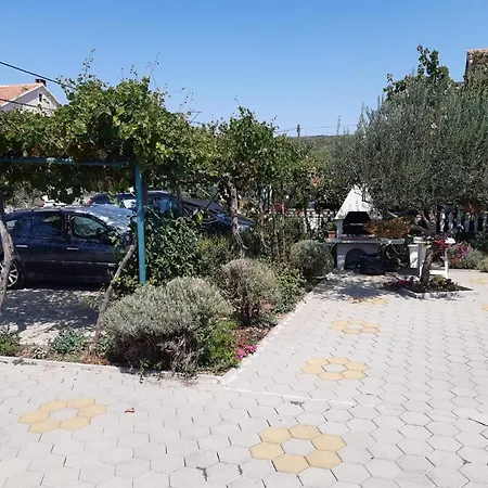 Apartman S 3 Sobe *