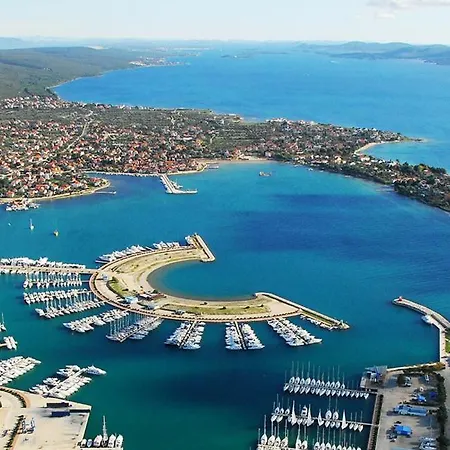 Appartamento Apartman S 3 Sobe Sukošan